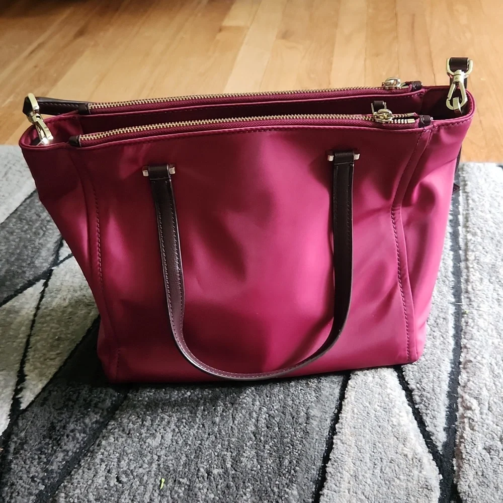 Kate Spade tote - Picture 2 of 7